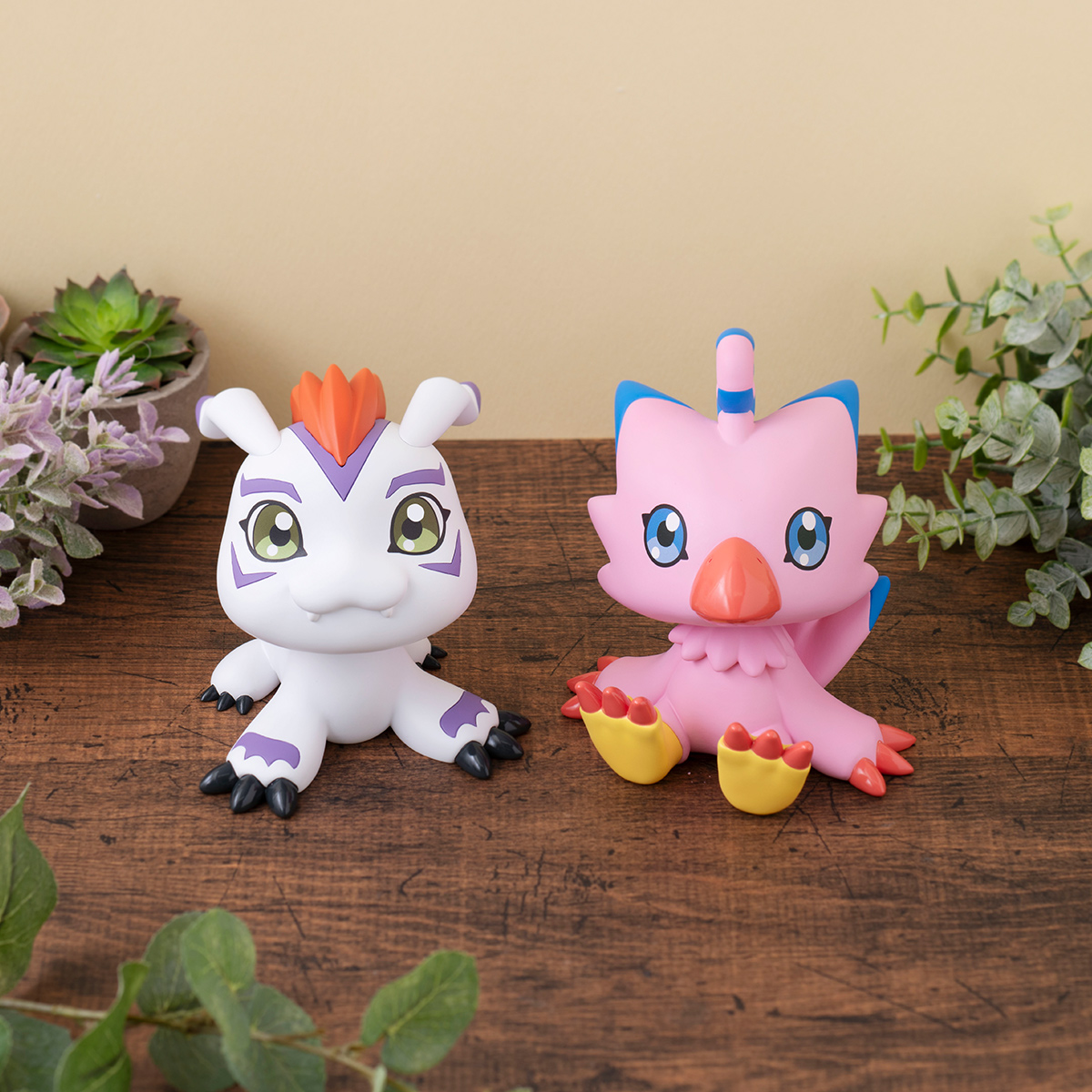 見上げる姿がカワイイフィギュア「るかっぷ」シリーズよりゴマモンとピヨモンが新登場！
